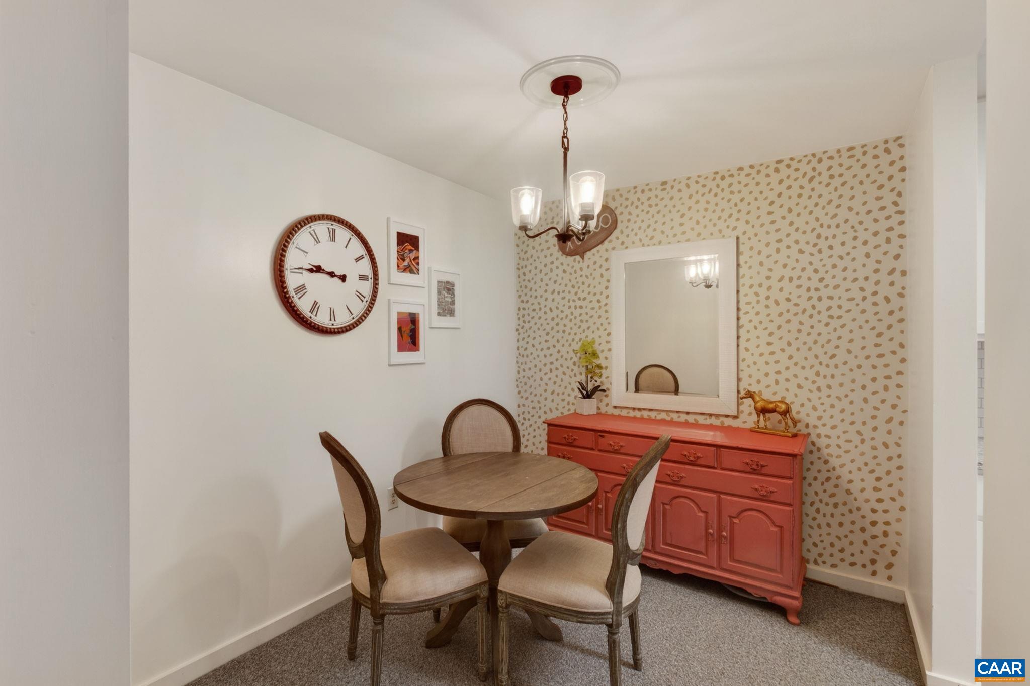 324 SOUTH PANTOPS DR, CHARLOTTESVILLE, Virginia 22911, 2 Bedrooms Bedrooms, ,2 BathroomsBathrooms,Residential,First Floor,324 SOUTH PANTOPS DR,677186 MLS # 677186