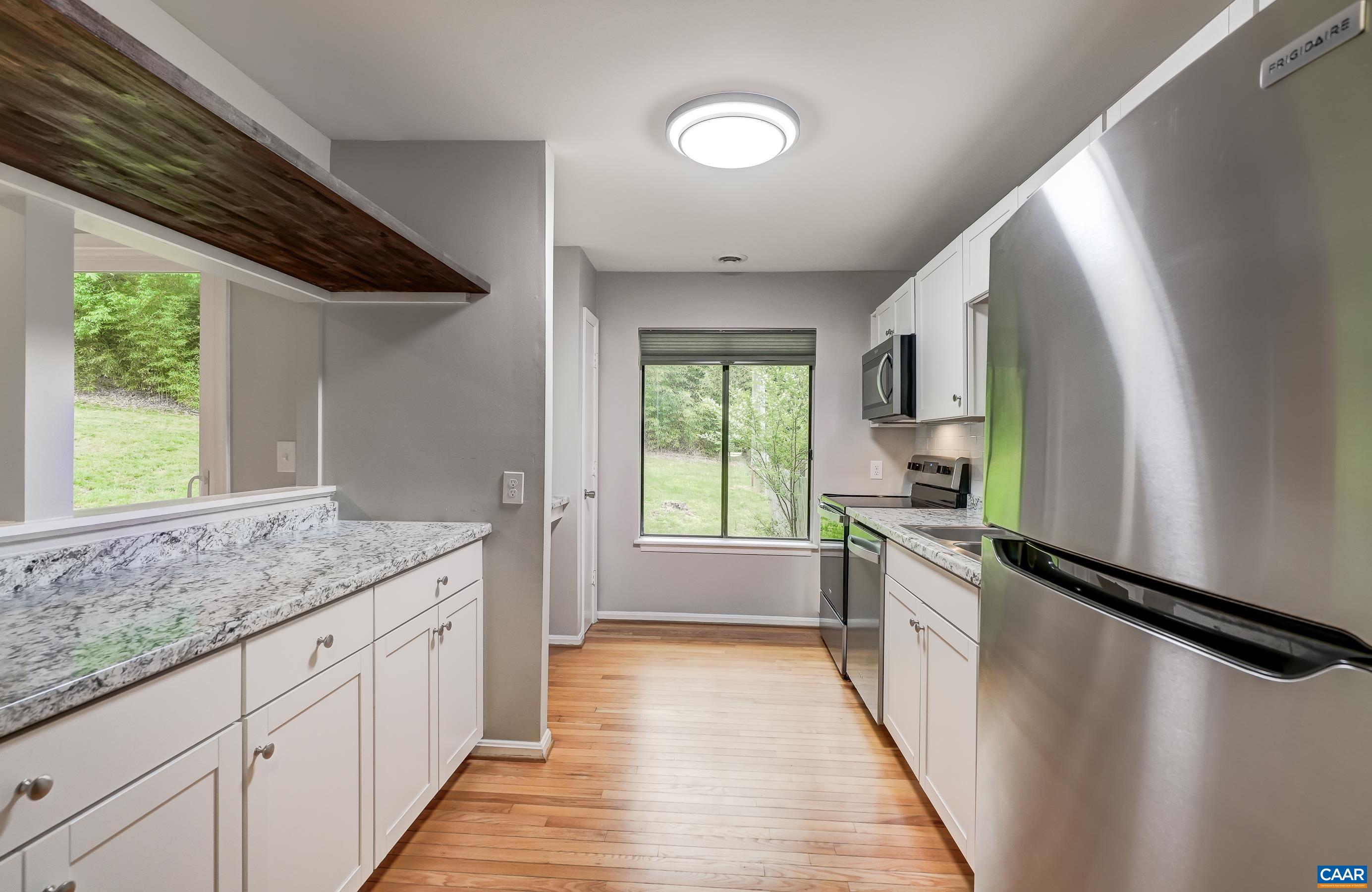 587 SOUTHAMPTON CT, CHARLOTTESVILLE, Virginia 22901, 3 Bedrooms Bedrooms, ,2 BathroomsBathrooms,Residential,587 SOUTHAMPTON CT,677201 MLS # 677201