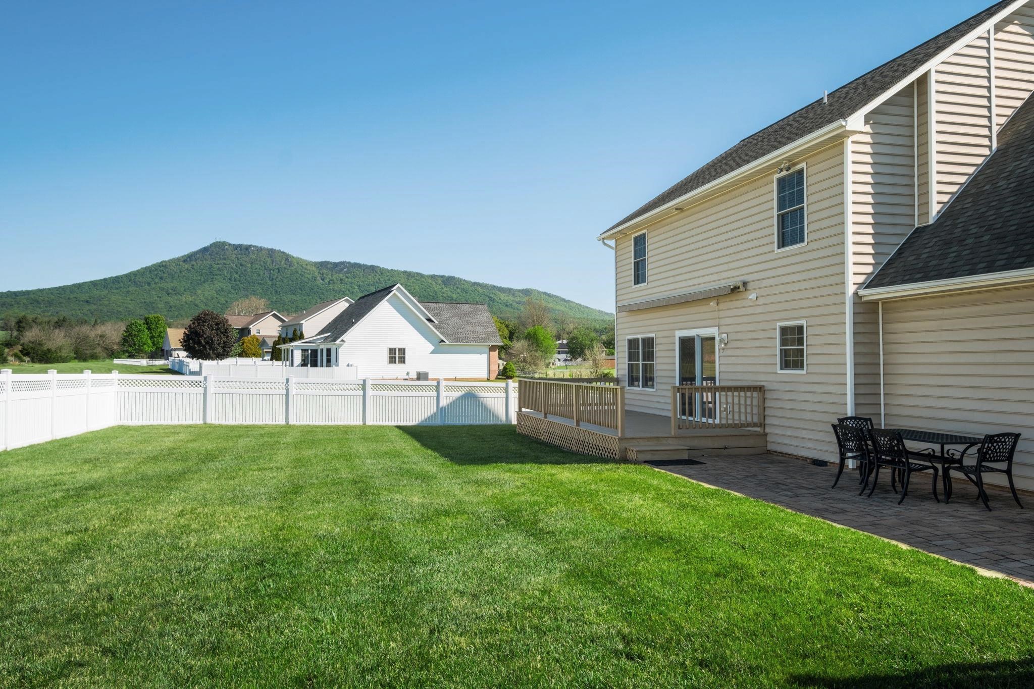 560 DRY MEADOW RD, MCGAHEYSVILLE, Virginia 22840, 4 Bedrooms Bedrooms, ,2 BathroomsBathrooms,Residential,560 DRY MEADOW RD,677207 MLS # 677207