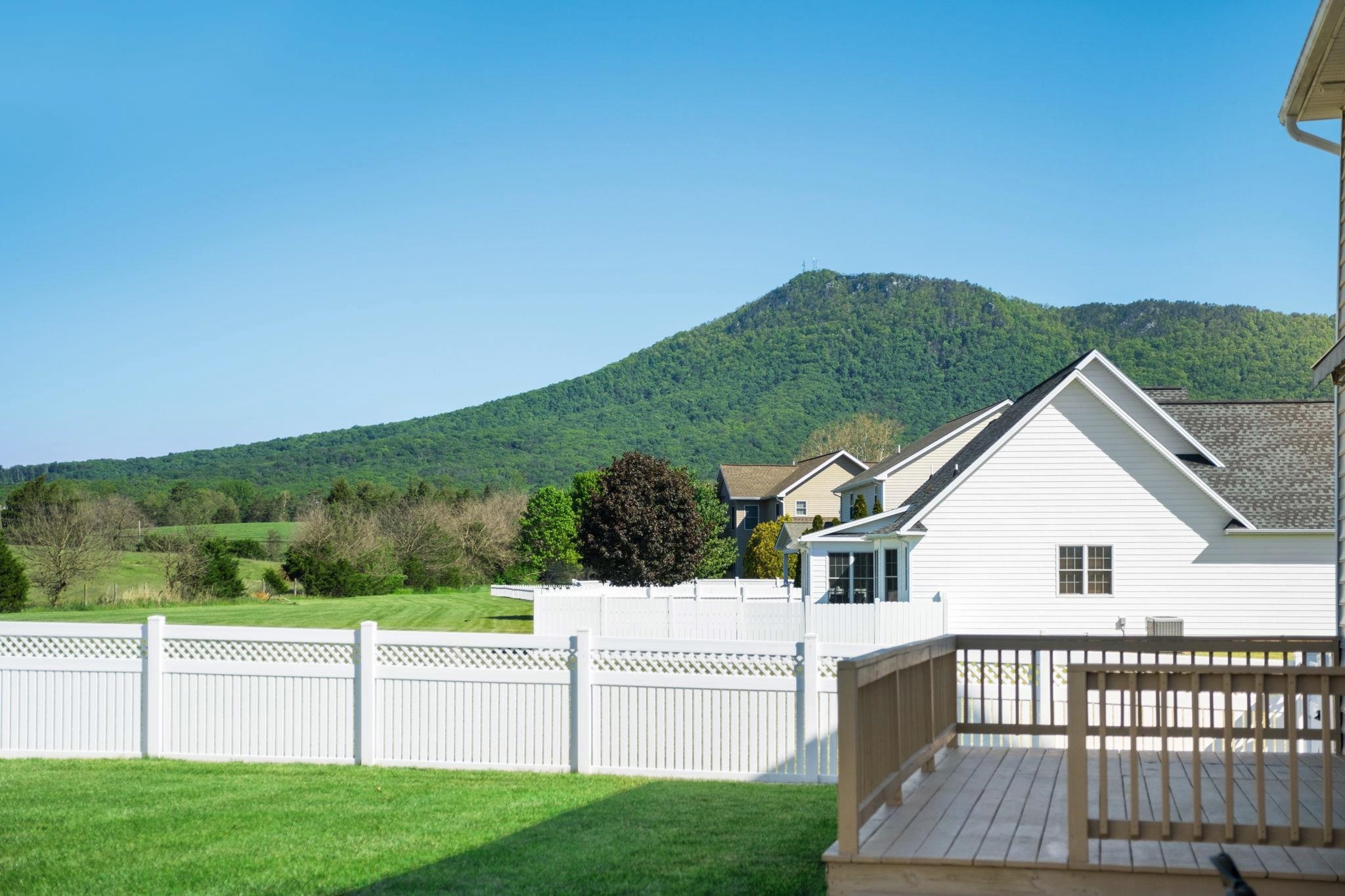 560 DRY MEADOW RD, MCGAHEYSVILLE, Virginia 22840, 4 Bedrooms Bedrooms, ,2 BathroomsBathrooms,Residential,560 DRY MEADOW RD,677207 MLS # 677207