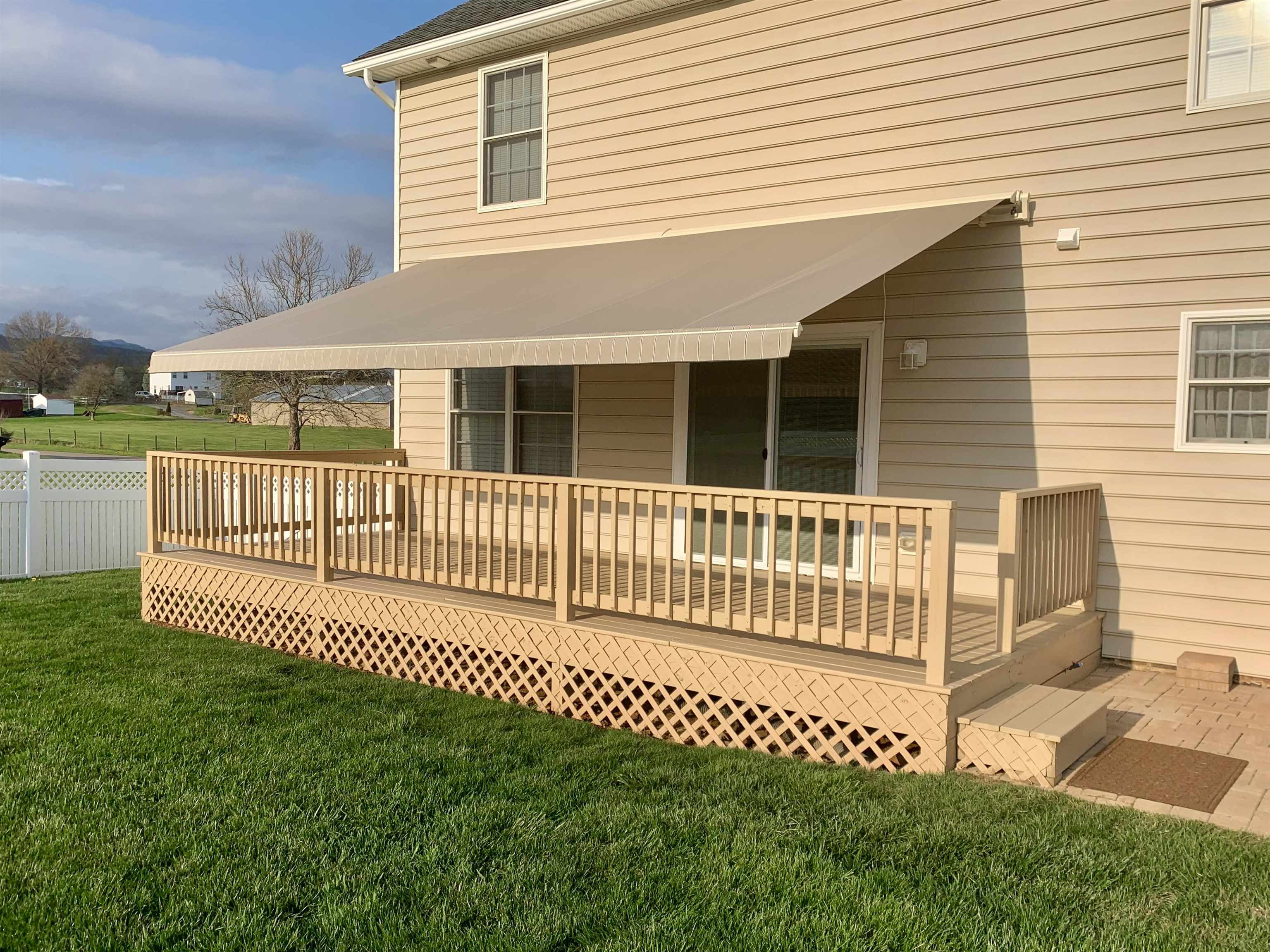 560 DRY MEADOW RD, MCGAHEYSVILLE, Virginia 22840, 4 Bedrooms Bedrooms, ,2 BathroomsBathrooms,Residential,560 DRY MEADOW RD,677207 MLS # 677207