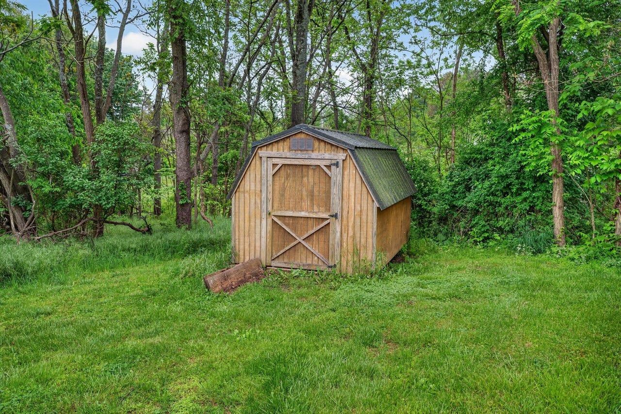 16229 NORTH MOUNTAIN RD, BROADWAY, Virginia 22815, 3 Bedrooms Bedrooms, ,2 BathroomsBathrooms,Residential,16229 NORTH MOUNTAIN RD,677212 MLS # 677212