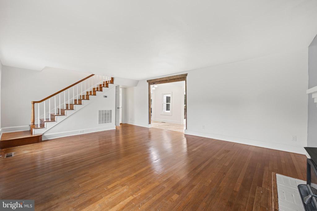 13506 TEAR JAMES TRL, AMISSVILLE, Virginia 20106, 3 Bedrooms Bedrooms, ,2 BathroomsBathrooms,Residential,13506 TEAR JAMES TRL,VACU2011382 MLS # VACU2011382