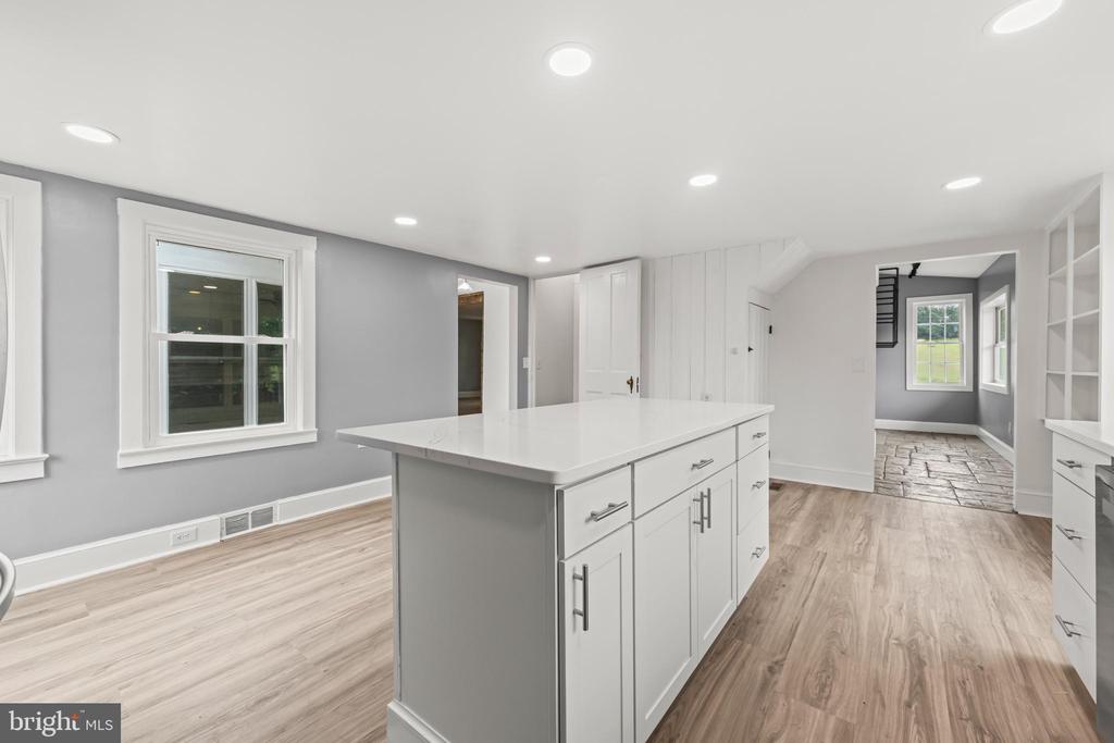 13506 TEAR JAMES TRL, AMISSVILLE, Virginia 20106, 3 Bedrooms Bedrooms, ,2 BathroomsBathrooms,Residential,13506 TEAR JAMES TRL,VACU2011382 MLS # VACU2011382