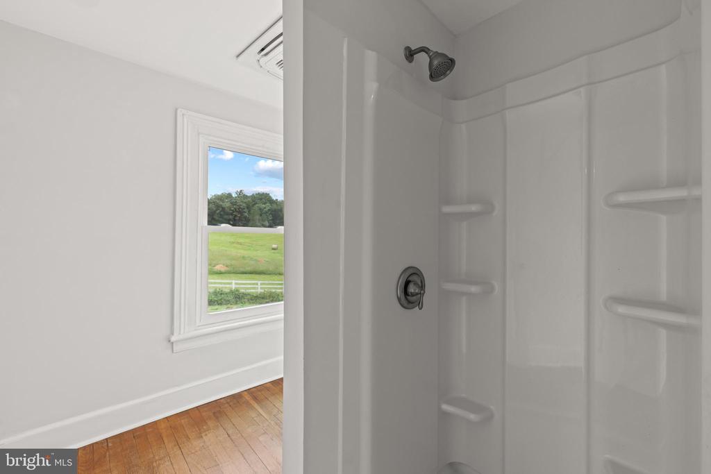 13506 TEAR JAMES TRL, AMISSVILLE, Virginia 20106, 3 Bedrooms Bedrooms, ,2 BathroomsBathrooms,Residential,13506 TEAR JAMES TRL,VACU2011382 MLS # VACU2011382