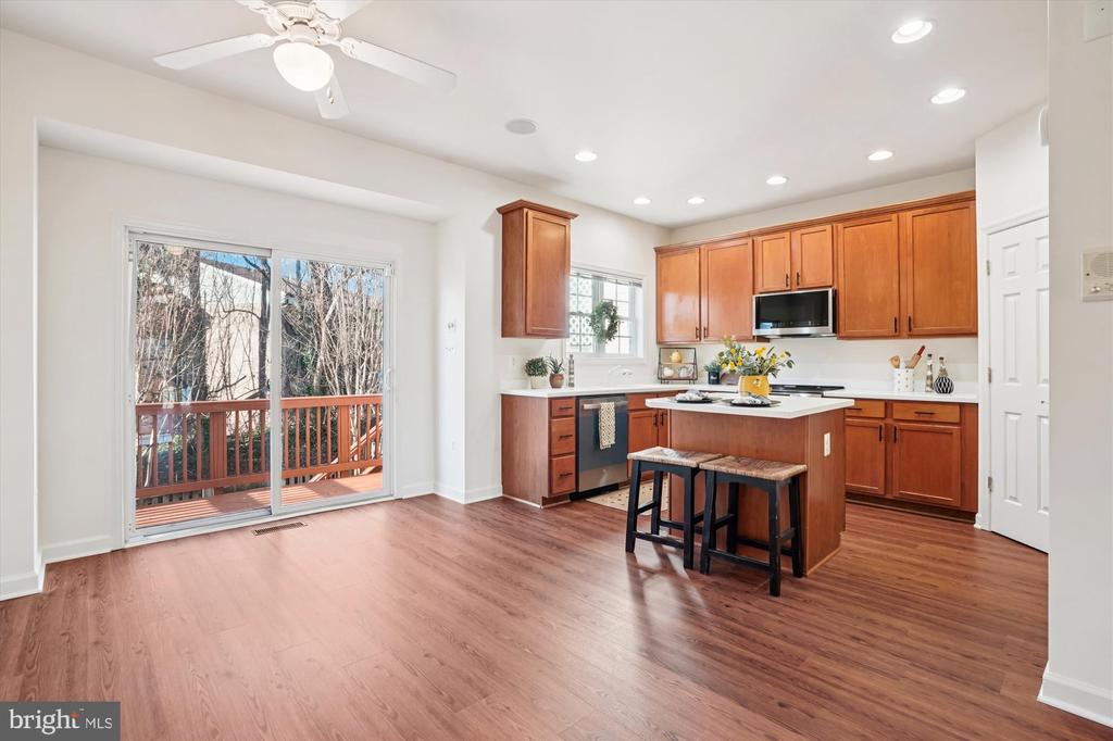 796 COL EDMONDS CT, WARRENTON, Virginia 20186, 3 Bedrooms Bedrooms, ,3 BathroomsBathrooms,Residential,796 COL EDMONDS CT,VAFQ2019894 MLS # VAFQ2019894