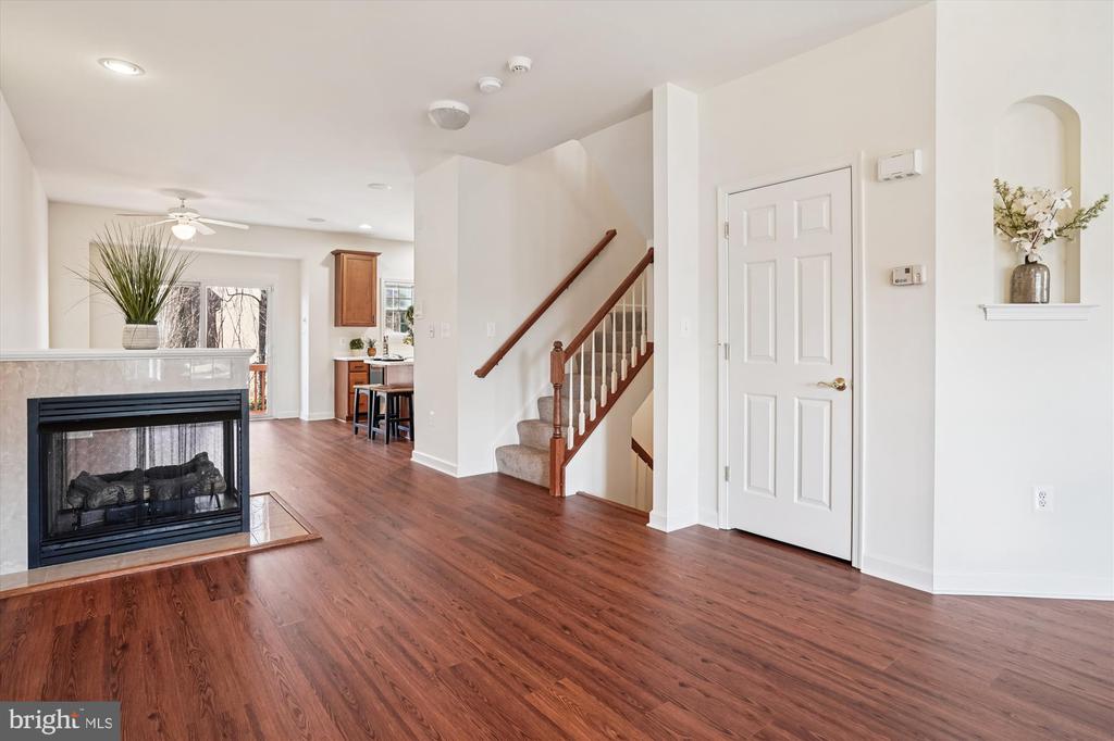 796 COL EDMONDS CT, WARRENTON, Virginia 20186, 3 Bedrooms Bedrooms, ,3 BathroomsBathrooms,Residential,796 COL EDMONDS CT,VAFQ2019894 MLS # VAFQ2019894