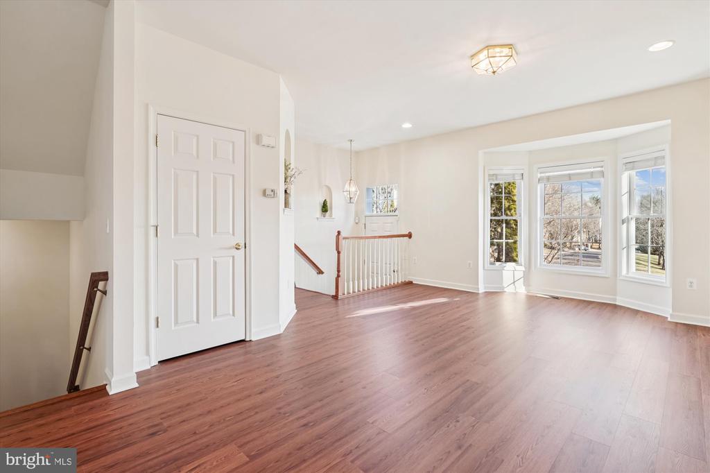 796 COL EDMONDS CT, WARRENTON, Virginia 20186, 3 Bedrooms Bedrooms, ,3 BathroomsBathrooms,Residential,796 COL EDMONDS CT,VAFQ2019894 MLS # VAFQ2019894