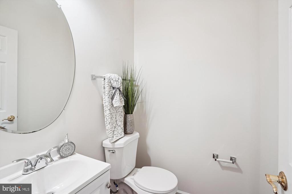 796 COL EDMONDS CT, WARRENTON, Virginia 20186, 3 Bedrooms Bedrooms, ,3 BathroomsBathrooms,Residential,796 COL EDMONDS CT,VAFQ2019894 MLS # VAFQ2019894