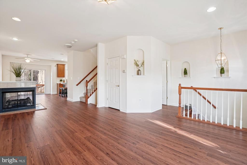 796 COL EDMONDS CT, WARRENTON, Virginia 20186, 3 Bedrooms Bedrooms, ,3 BathroomsBathrooms,Residential,796 COL EDMONDS CT,VAFQ2019894 MLS # VAFQ2019894