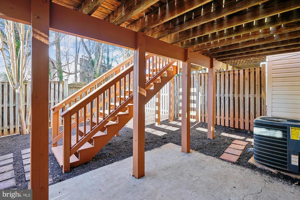 796 COL EDMONDS CT, WARRENTON, Virginia 20186, 3 Bedrooms Bedrooms, ,3 BathroomsBathrooms,Residential,796 COL EDMONDS CT,VAFQ2019894 MLS # VAFQ2019894