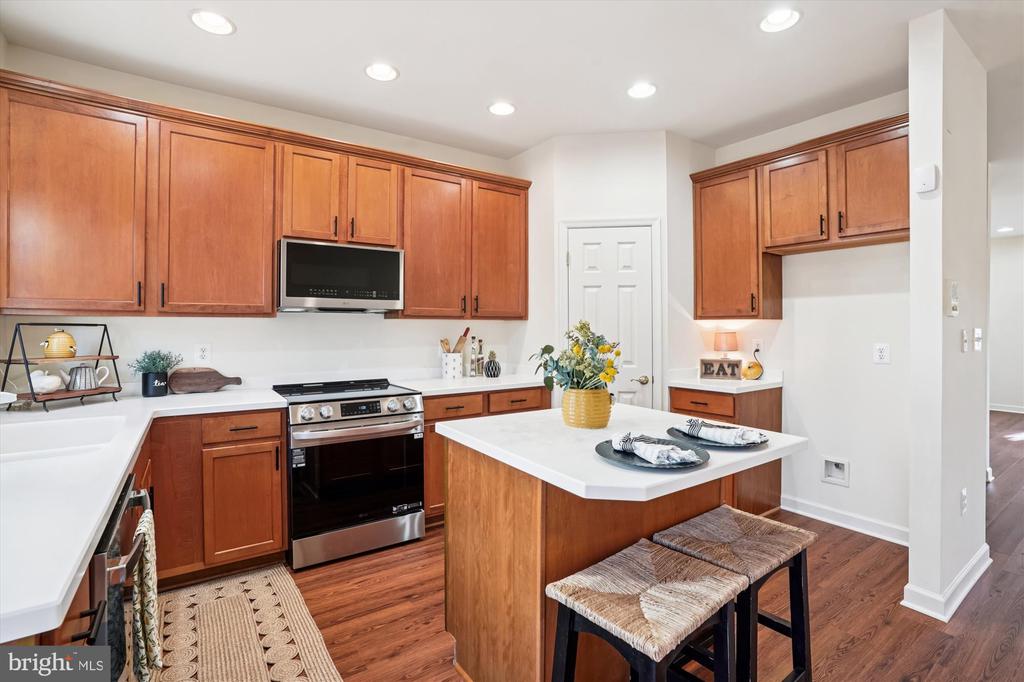 796 COL EDMONDS CT, WARRENTON, Virginia 20186, 3 Bedrooms Bedrooms, ,3 BathroomsBathrooms,Residential,796 COL EDMONDS CT,VAFQ2019894 MLS # VAFQ2019894