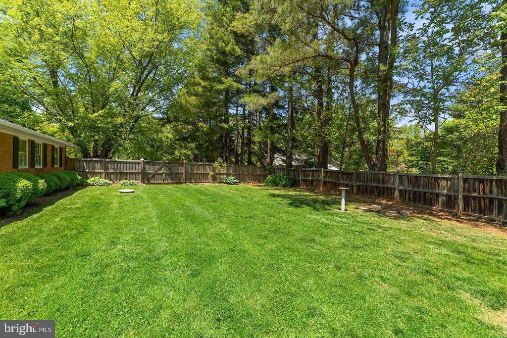 5291 MERRY OAKS RD, THE PLAINS, Virginia 20198, 4 Bedrooms Bedrooms, ,3 BathroomsBathrooms,Residential,5291 MERRY OAKS RD,VAFQ2020510 MLS # VAFQ2020510