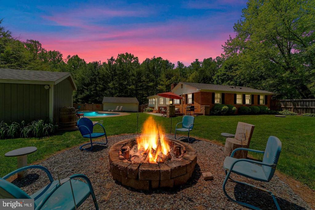 5291 MERRY OAKS RD, THE PLAINS, Virginia 20198, 4 Bedrooms Bedrooms, ,3 BathroomsBathrooms,Residential,5291 MERRY OAKS RD,VAFQ2020510 MLS # VAFQ2020510