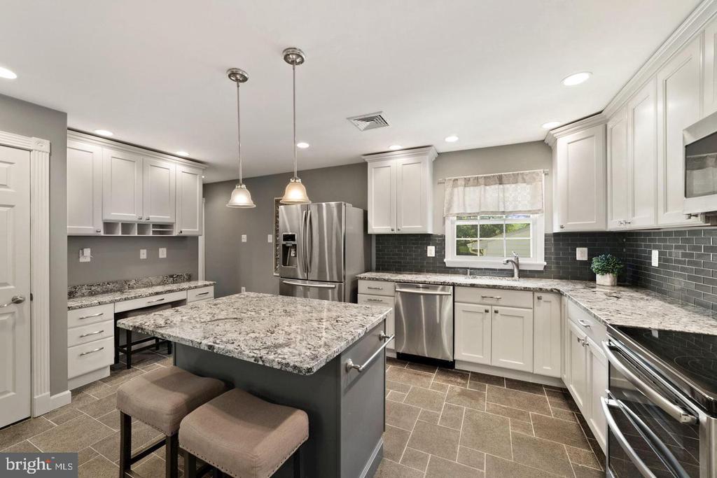 5291 MERRY OAKS RD, THE PLAINS, Virginia 20198, 4 Bedrooms Bedrooms, ,3 BathroomsBathrooms,Residential,5291 MERRY OAKS RD,VAFQ2020510 MLS # VAFQ2020510