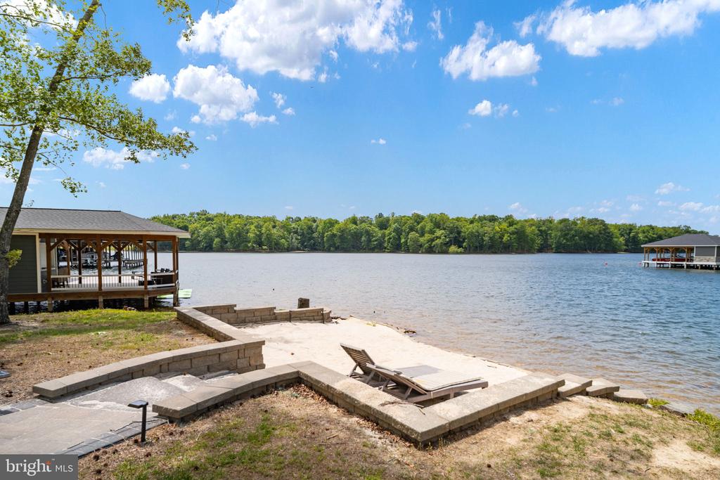 120 FAIRVIEW DR, MINERAL, Virginia 23117, 5 Bedrooms Bedrooms, ,4 BathroomsBathrooms,Residential,120 FAIRVIEW DR,VALA2009872 MLS # VALA2009872