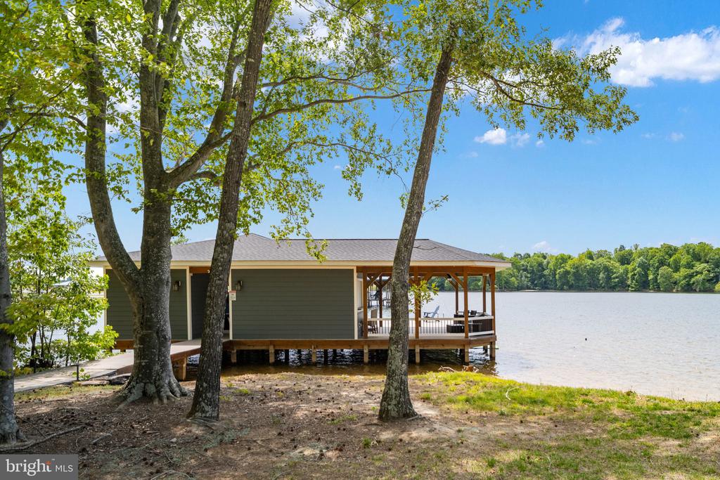 120 FAIRVIEW DR, MINERAL, Virginia 23117, 5 Bedrooms Bedrooms, ,4 BathroomsBathrooms,Residential,120 FAIRVIEW DR,VALA2009872 MLS # VALA2009872