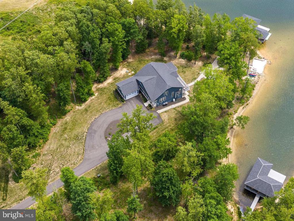 120 FAIRVIEW DR, MINERAL, Virginia 23117, 5 Bedrooms Bedrooms, ,4 BathroomsBathrooms,Residential,120 FAIRVIEW DR,VALA2009872 MLS # VALA2009872