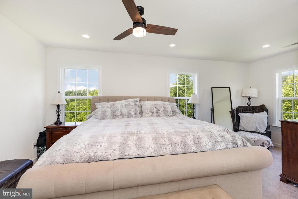 8835 JENNINGS LN, SPOTSYLVANIA, Virginia 22551, 4 Bedrooms Bedrooms, ,2 BathroomsBathrooms,Residential,8835 JENNINGS LN,VASP2041960 MLS # VASP2041960