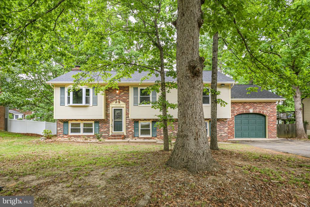 10608 HOLLEYBROOKE DR, SPOTSYLVANIA, Virginia 22553, 4 Bedrooms Bedrooms, ,3 BathroomsBathrooms,Residential,10608 HOLLEYBROOKE DR,VASP2041912 MLS # VASP2041912
