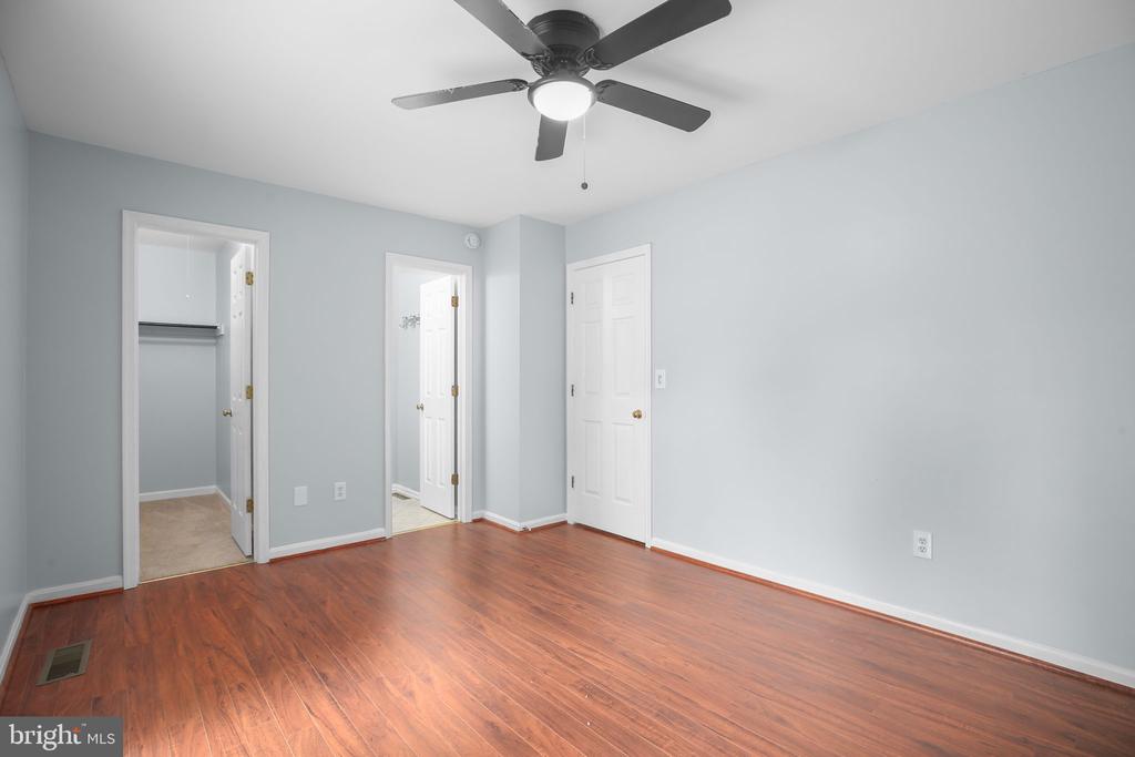 10608 HOLLEYBROOKE DR, SPOTSYLVANIA, Virginia 22553, 4 Bedrooms Bedrooms, ,3 BathroomsBathrooms,Residential,10608 HOLLEYBROOKE DR,VASP2041912 MLS # VASP2041912