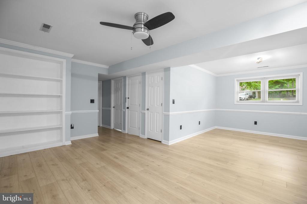 10608 HOLLEYBROOKE DR, SPOTSYLVANIA, Virginia 22553, 4 Bedrooms Bedrooms, ,3 BathroomsBathrooms,Residential,10608 HOLLEYBROOKE DR,VASP2041912 MLS # VASP2041912