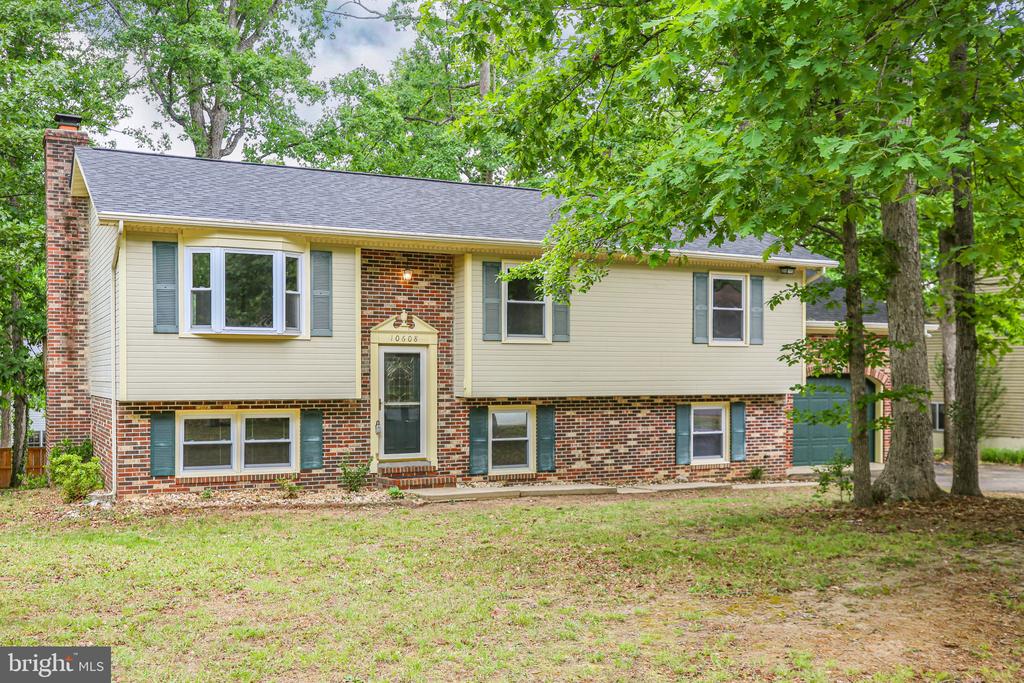 10608 HOLLEYBROOKE DR, SPOTSYLVANIA, Virginia 22553, 4 Bedrooms Bedrooms, ,3 BathroomsBathrooms,Residential,10608 HOLLEYBROOKE DR,VASP2041912 MLS # VASP2041912
