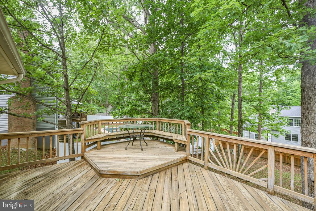 10608 HOLLEYBROOKE DR, SPOTSYLVANIA, Virginia 22553, 4 Bedrooms Bedrooms, ,3 BathroomsBathrooms,Residential,10608 HOLLEYBROOKE DR,VASP2041912 MLS # VASP2041912