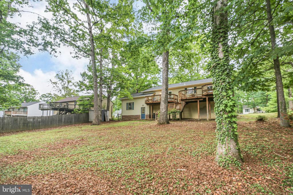 10608 HOLLEYBROOKE DR, SPOTSYLVANIA, Virginia 22553, 4 Bedrooms Bedrooms, ,3 BathroomsBathrooms,Residential,10608 HOLLEYBROOKE DR,VASP2041912 MLS # VASP2041912