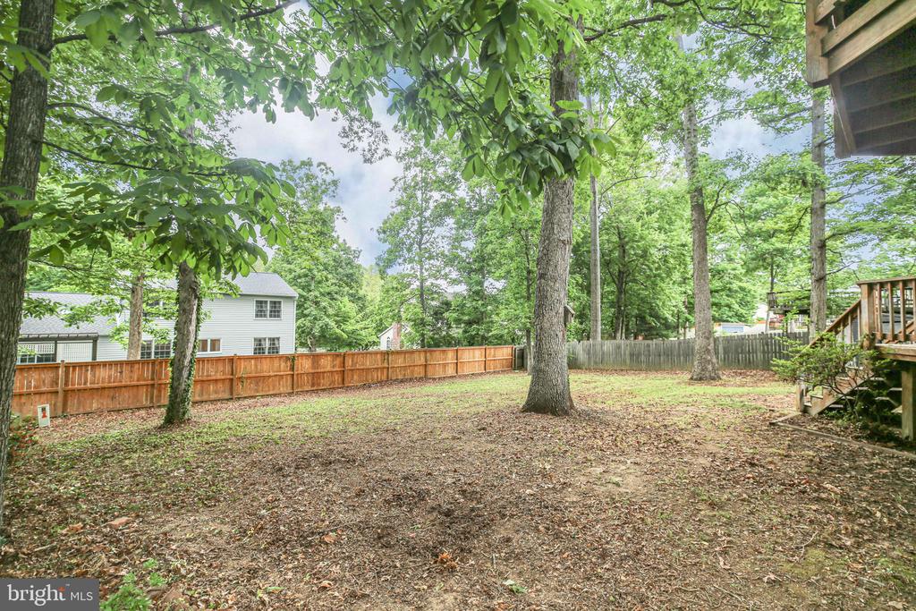 10608 HOLLEYBROOKE DR, SPOTSYLVANIA, Virginia 22553, 4 Bedrooms Bedrooms, ,3 BathroomsBathrooms,Residential,10608 HOLLEYBROOKE DR,VASP2041912 MLS # VASP2041912