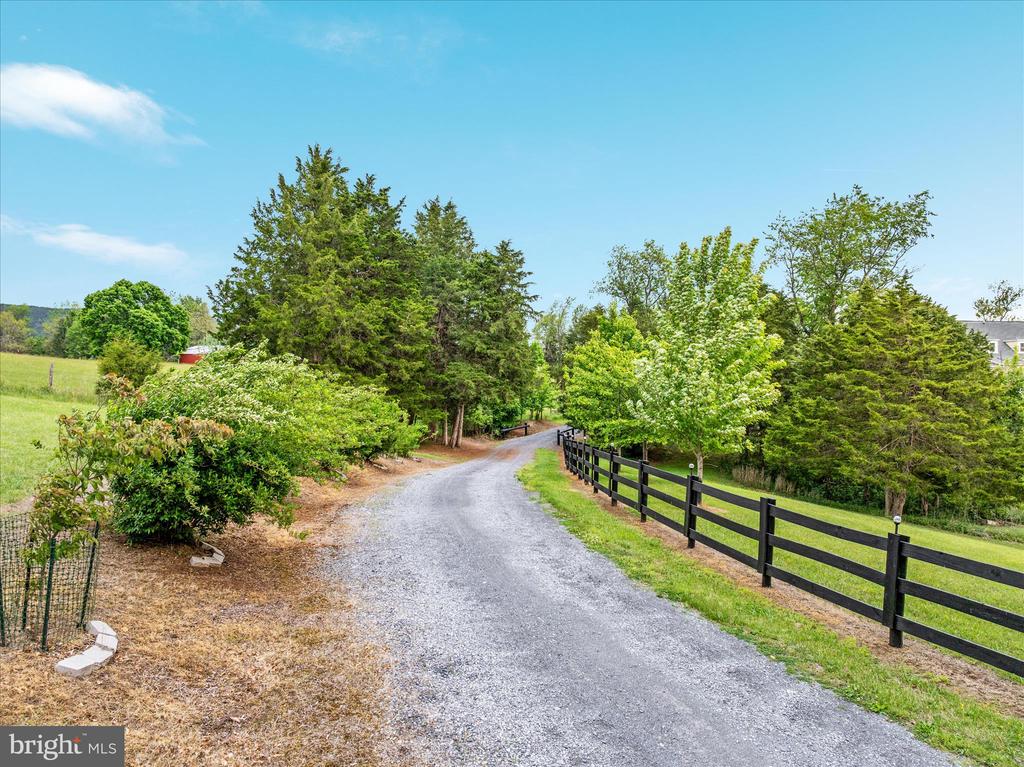 1050 ALMOND DR, LURAY, Virginia 22835, 5 Bedrooms Bedrooms, ,4 BathroomsBathrooms,Residential,1050 ALMOND DR,VAPA2006388 MLS # VAPA2006388