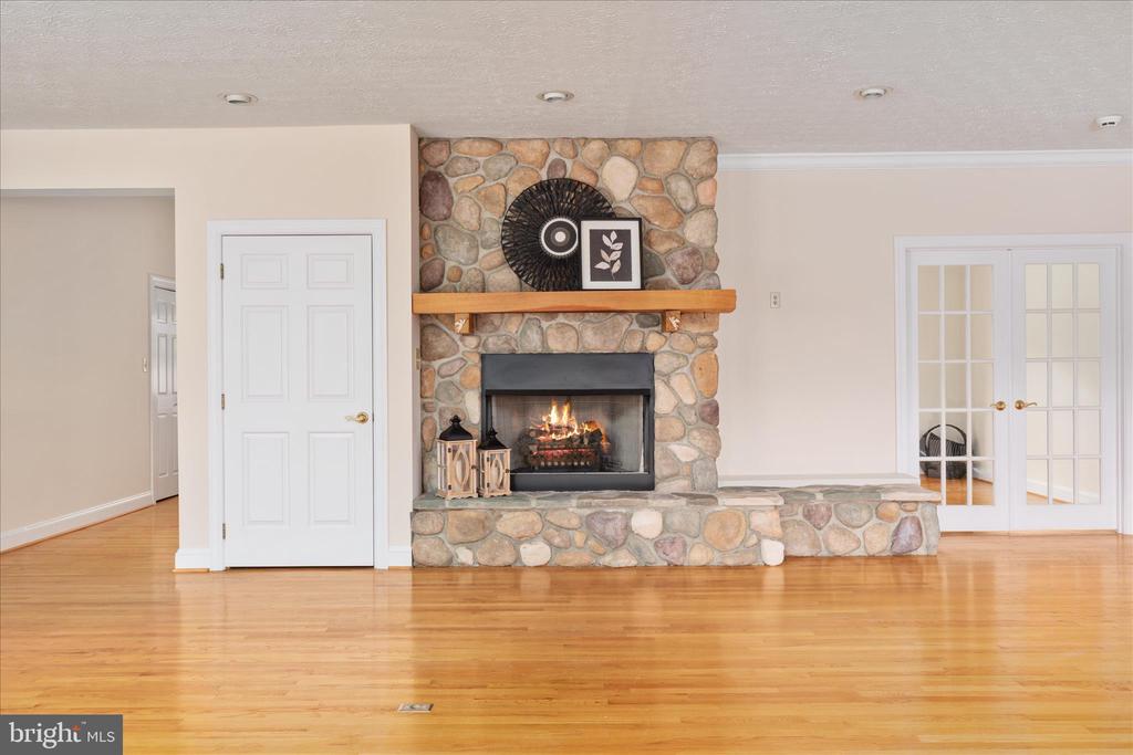 1050 ALMOND DR, LURAY, Virginia 22835, 5 Bedrooms Bedrooms, ,4 BathroomsBathrooms,Residential,1050 ALMOND DR,VAPA2006388 MLS # VAPA2006388