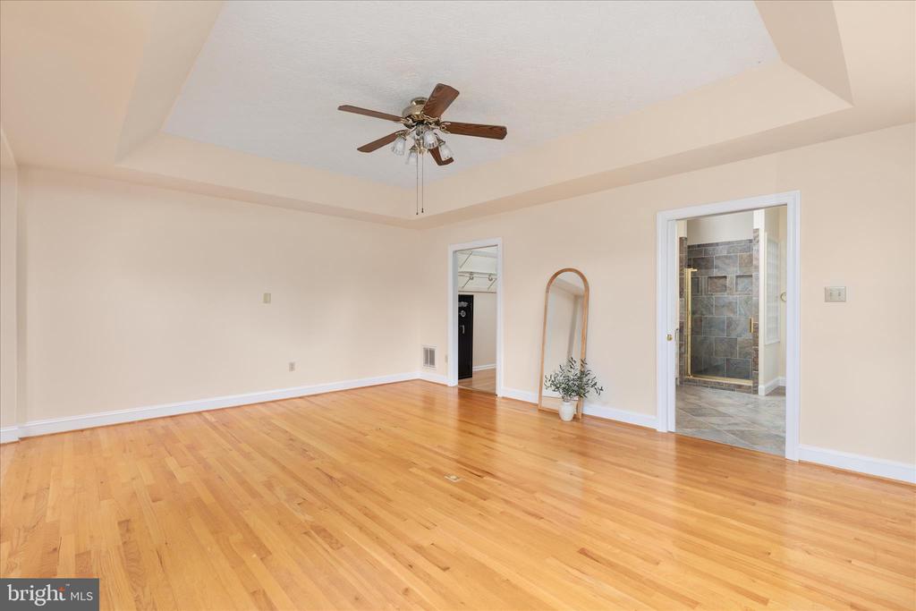 1050 ALMOND DR, LURAY, Virginia 22835, 5 Bedrooms Bedrooms, ,4 BathroomsBathrooms,Residential,1050 ALMOND DR,VAPA2006388 MLS # VAPA2006388