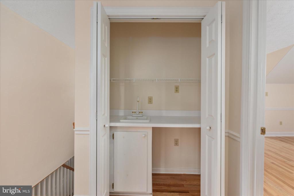 1050 ALMOND DR, LURAY, Virginia 22835, 5 Bedrooms Bedrooms, ,4 BathroomsBathrooms,Residential,1050 ALMOND DR,VAPA2006388 MLS # VAPA2006388
