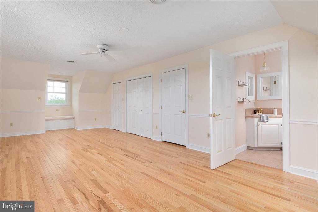 1050 ALMOND DR, LURAY, Virginia 22835, 5 Bedrooms Bedrooms, ,4 BathroomsBathrooms,Residential,1050 ALMOND DR,VAPA2006388 MLS # VAPA2006388