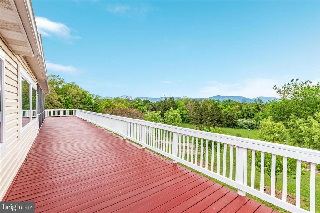 1050 ALMOND DR, LURAY, Virginia 22835, 5 Bedrooms Bedrooms, ,4 BathroomsBathrooms,Residential,1050 ALMOND DR,VAPA2006388 MLS # VAPA2006388