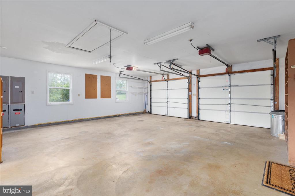 1050 ALMOND DR, LURAY, Virginia 22835, 5 Bedrooms Bedrooms, ,4 BathroomsBathrooms,Residential,1050 ALMOND DR,VAPA2006388 MLS # VAPA2006388