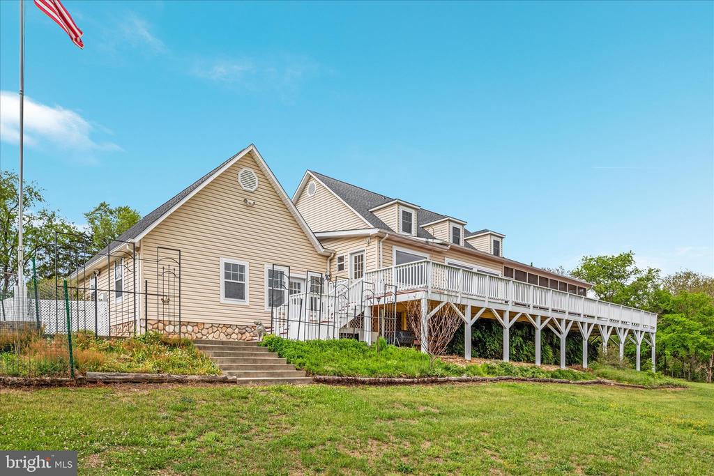 1050 ALMOND DR, LURAY, Virginia 22835, 5 Bedrooms Bedrooms, ,4 BathroomsBathrooms,Residential,1050 ALMOND DR,VAPA2006388 MLS # VAPA2006388