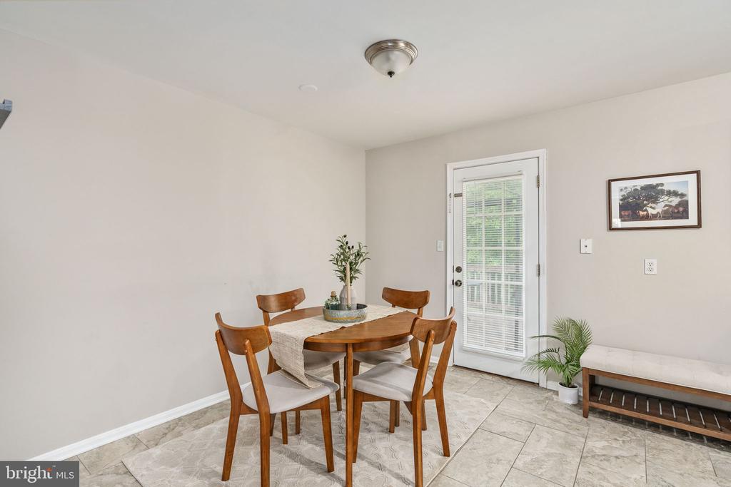 3150 SARETH LN, LOCUST GROVE, Virginia 22508, 3 Bedrooms Bedrooms, ,2 BathroomsBathrooms,Residential,3150 SARETH LN,VAOR2014062 MLS # VAOR2014062