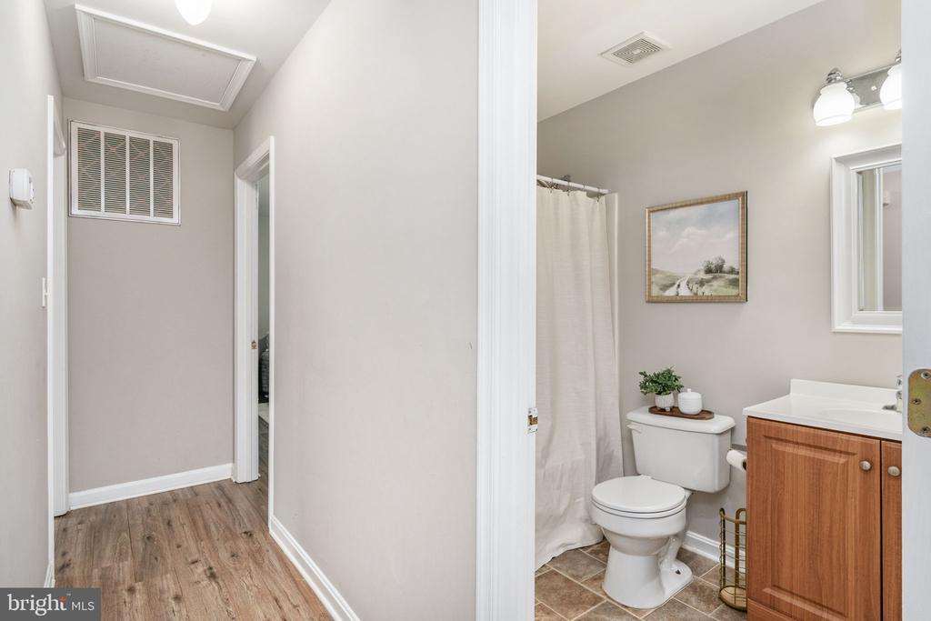 3150 SARETH LN, LOCUST GROVE, Virginia 22508, 3 Bedrooms Bedrooms, ,2 BathroomsBathrooms,Residential,3150 SARETH LN,VAOR2014062 MLS # VAOR2014062