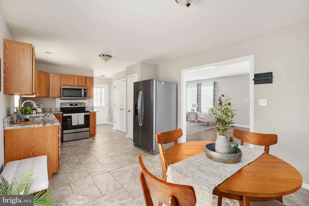 3150 SARETH LN, LOCUST GROVE, Virginia 22508, 3 Bedrooms Bedrooms, ,2 BathroomsBathrooms,Residential,3150 SARETH LN,VAOR2014062 MLS # VAOR2014062