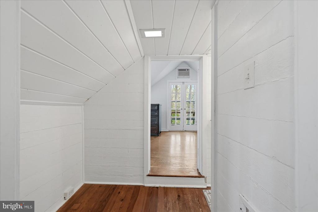 2674 FIVE POINTS RD, MARSHALL, Virginia 20115, 2 Bedrooms Bedrooms, ,2 BathroomsBathrooms,Residential,2674 FIVE POINTS RD,VAFQ2021996 MLS # VAFQ2021996 2674 FIVE POINTS RD, MARSHALL, Virginia 20115, 2 Bedrooms Bedrooms, ,2 BathroomsBathrooms,Residential,2674 FIVE POINTS RD,VAFQ2021996 MLS # VAFQ2021996