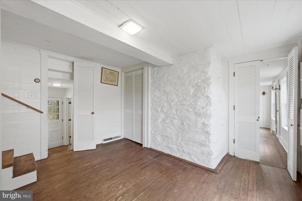 2674 FIVE POINTS RD, MARSHALL, Virginia 20115, 2 Bedrooms Bedrooms, ,2 BathroomsBathrooms,Residential,2674 FIVE POINTS RD,VAFQ2021996 MLS # VAFQ2021996 2674 FIVE POINTS RD, MARSHALL, Virginia 20115, 2 Bedrooms Bedrooms, ,2 BathroomsBathrooms,Residential,2674 FIVE POINTS RD,VAFQ2021996 MLS # VAFQ2021996