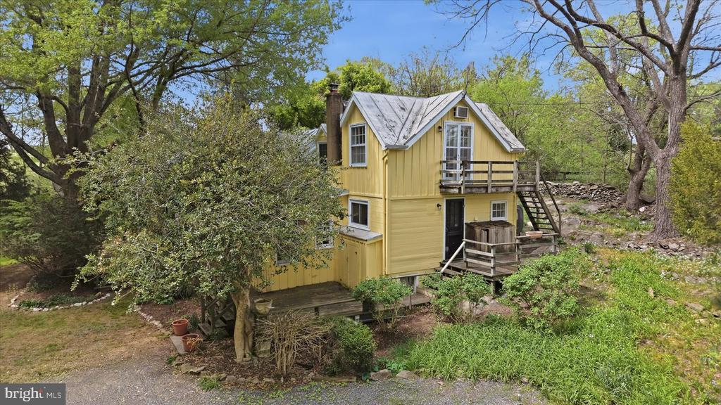 2674 FIVE POINTS RD, MARSHALL, Virginia 20115, 2 Bedrooms Bedrooms, ,2 BathroomsBathrooms,Residential,2674 FIVE POINTS RD,VAFQ2021996 MLS # VAFQ2021996 2674 FIVE POINTS RD, MARSHALL, Virginia 20115, 2 Bedrooms Bedrooms, ,2 BathroomsBathrooms,Residential,2674 FIVE POINTS RD,VAFQ2021996 MLS # VAFQ2021996
