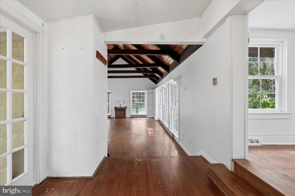 2674 FIVE POINTS RD, MARSHALL, Virginia 20115, 2 Bedrooms Bedrooms, ,2 BathroomsBathrooms,Residential,2674 FIVE POINTS RD,VAFQ2021996 MLS # VAFQ2021996 2674 FIVE POINTS RD, MARSHALL, Virginia 20115, 2 Bedrooms Bedrooms, ,2 BathroomsBathrooms,Residential,2674 FIVE POINTS RD,VAFQ2021996 MLS # VAFQ2021996