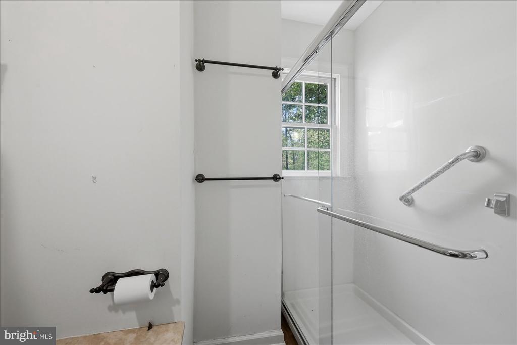 2674 FIVE POINTS RD, MARSHALL, Virginia 20115, 2 Bedrooms Bedrooms, ,2 BathroomsBathrooms,Residential,2674 FIVE POINTS RD,VAFQ2021996 MLS # VAFQ2021996 2674 FIVE POINTS RD, MARSHALL, Virginia 20115, 2 Bedrooms Bedrooms, ,2 BathroomsBathrooms,Residential,2674 FIVE POINTS RD,VAFQ2021996 MLS # VAFQ2021996