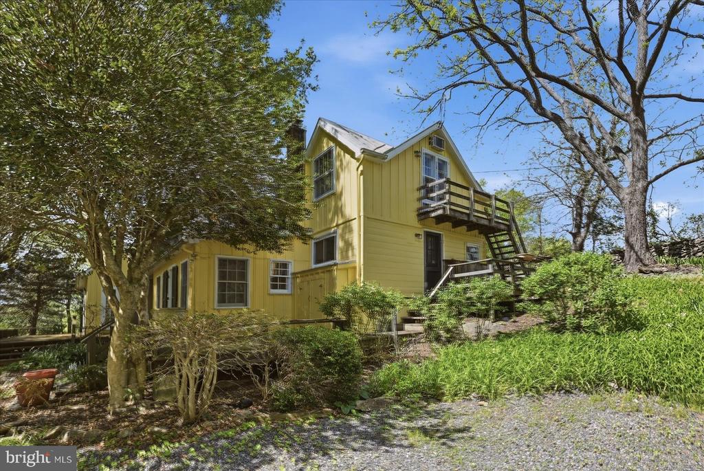 2674 FIVE POINTS RD, MARSHALL, Virginia 20115, 2 Bedrooms Bedrooms, ,2 BathroomsBathrooms,Residential,2674 FIVE POINTS RD,VAFQ2021996 MLS # VAFQ2021996 2674 FIVE POINTS RD, MARSHALL, Virginia 20115, 2 Bedrooms Bedrooms, ,2 BathroomsBathrooms,Residential,2674 FIVE POINTS RD,VAFQ2021996 MLS # VAFQ2021996