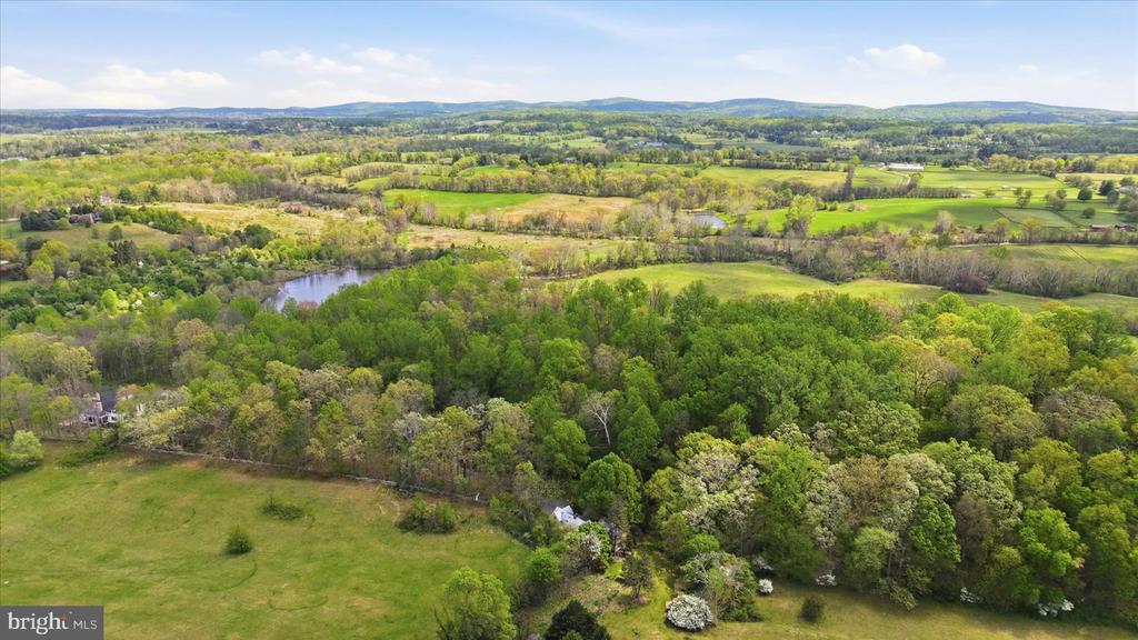 2674 FIVE POINTS RD, MARSHALL, Virginia 20115, 2 Bedrooms Bedrooms, ,2 BathroomsBathrooms,Residential,2674 FIVE POINTS RD,VAFQ2021996 MLS # VAFQ2021996 2674 FIVE POINTS RD, MARSHALL, Virginia 20115, 2 Bedrooms Bedrooms, ,2 BathroomsBathrooms,Residential,2674 FIVE POINTS RD,VAFQ2021996 MLS # VAFQ2021996