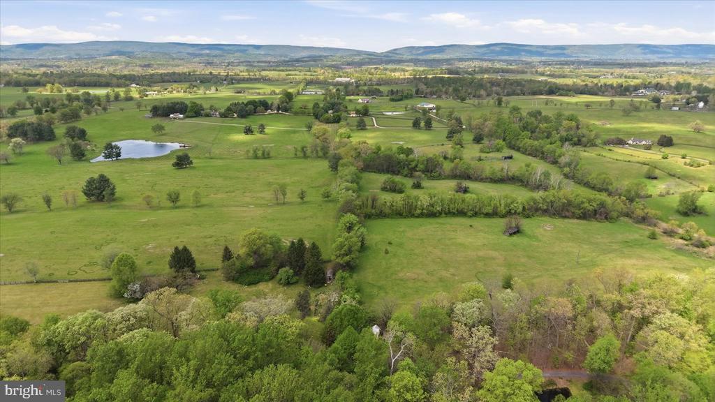 2674 FIVE POINTS RD, MARSHALL, Virginia 20115, 2 Bedrooms Bedrooms, ,2 BathroomsBathrooms,Residential,2674 FIVE POINTS RD,VAFQ2021996 MLS # VAFQ2021996 2674 FIVE POINTS RD, MARSHALL, Virginia 20115, 2 Bedrooms Bedrooms, ,2 BathroomsBathrooms,Residential,2674 FIVE POINTS RD,VAFQ2021996 MLS # VAFQ2021996