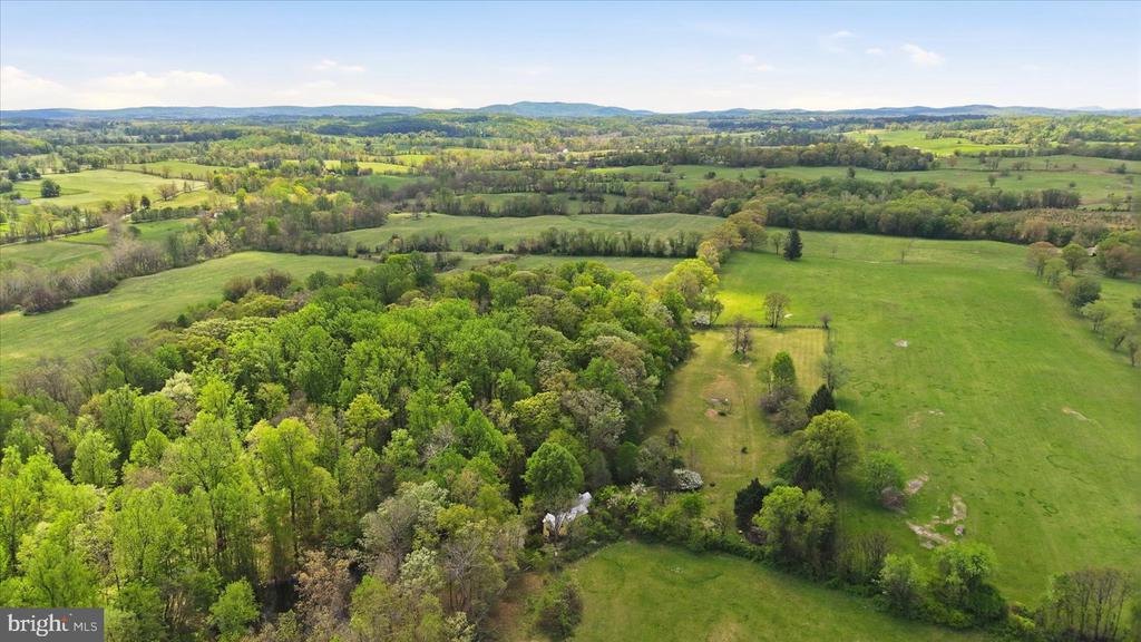 2674 FIVE POINTS RD, MARSHALL, Virginia 20115, 2 Bedrooms Bedrooms, ,2 BathroomsBathrooms,Residential,2674 FIVE POINTS RD,VAFQ2021996 MLS # VAFQ2021996 2674 FIVE POINTS RD, MARSHALL, Virginia 20115, 2 Bedrooms Bedrooms, ,2 BathroomsBathrooms,Residential,2674 FIVE POINTS RD,VAFQ2021996 MLS # VAFQ2021996